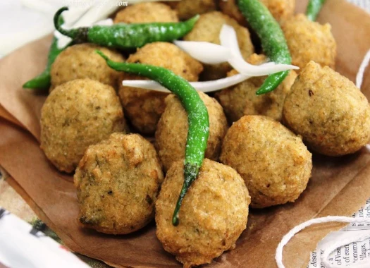 Best daal vada in Regina, SK